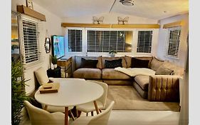 Hoburne Devon Bay Holiday Home Fresh Bright Rental - Home From Home